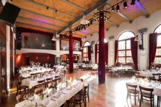 BALLHAUS WALZERLINKSGESTRICKT - BERLIN | FESTSAAL
